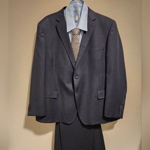 Tiglio Luxe Suit